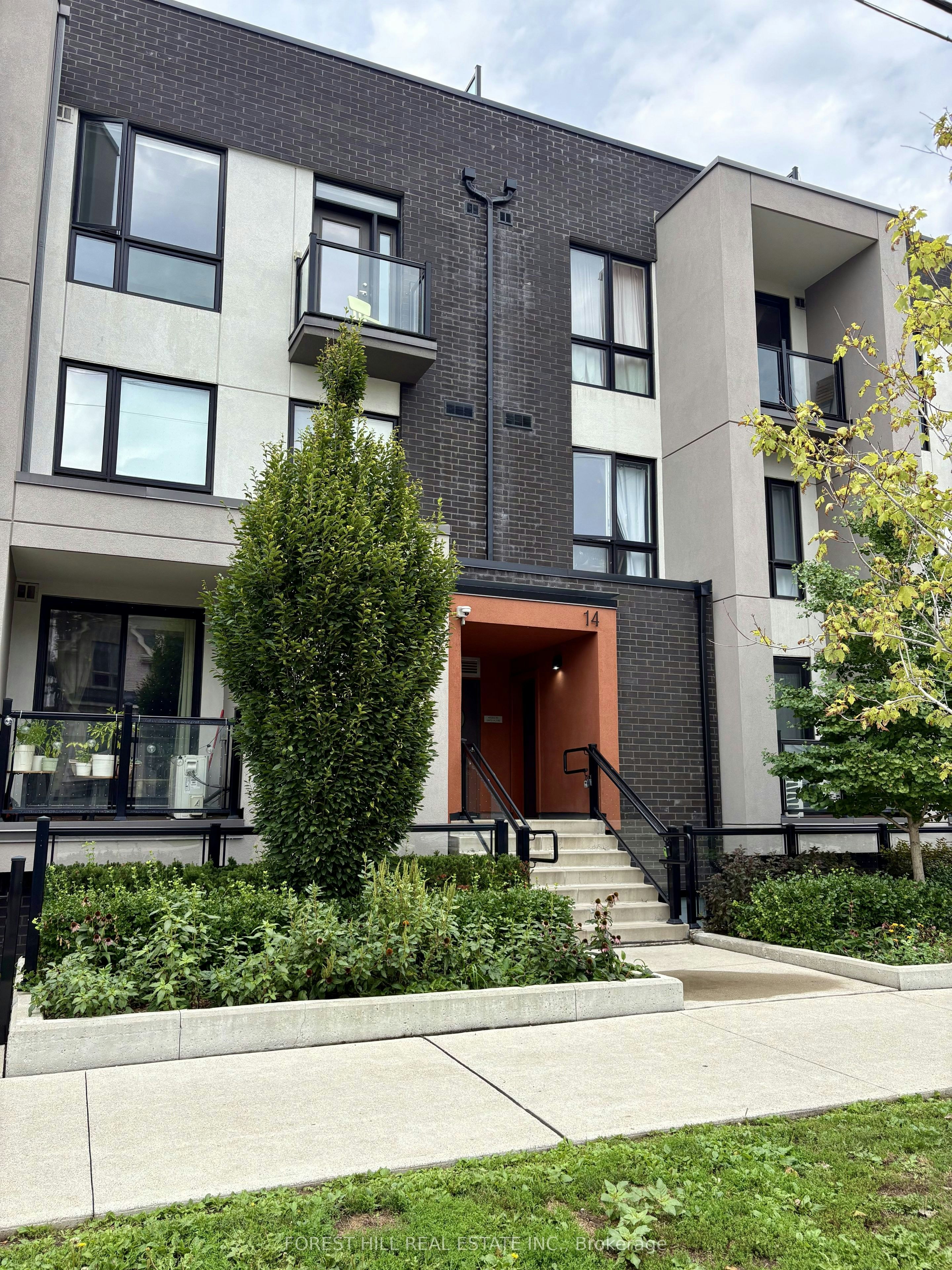 7-14 Marquette Avenue, Toronto, ON, M6A 0E1