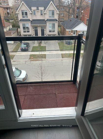 7-14 Marquette Avenue, Toronto, ON, M6A 0E1 - 9