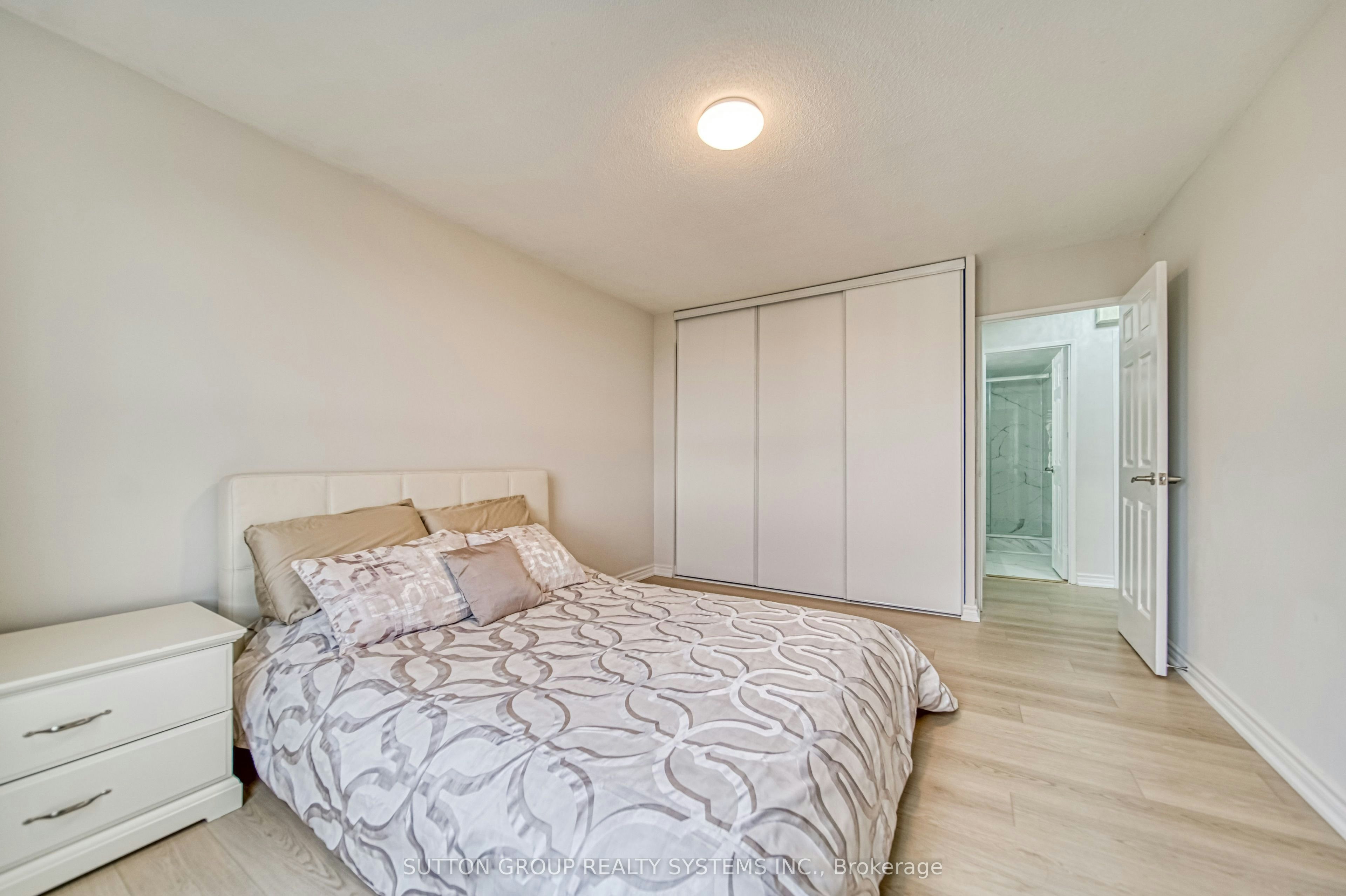 1811-260 Seneca Hill Drive, Toronto, ON, M2J 4S6 - 22