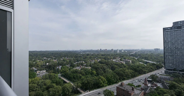 2407-609 Sherbourne Street, Toronto, ON, M4X 0A4 - 17