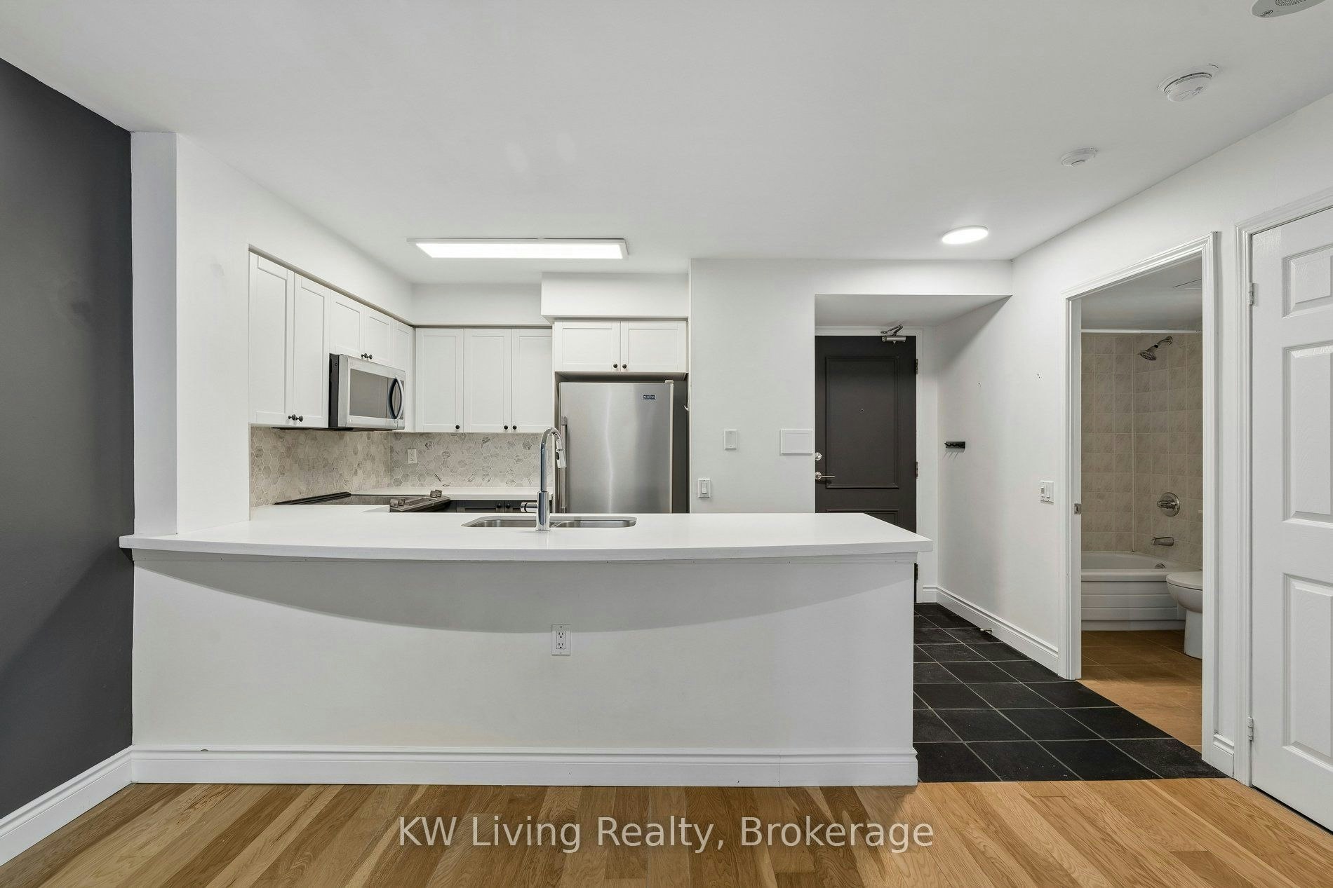 707-388 Bloor Street E, Toronto, ON, M4W 3W9 - 5
