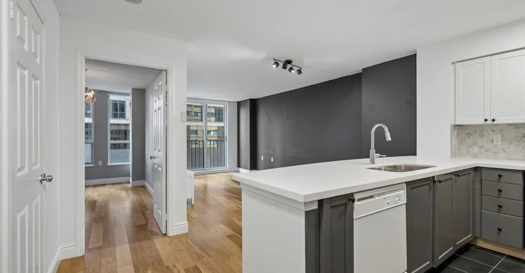 707-388 Bloor Street E, Toronto, ON, M4W 3W9 - 10