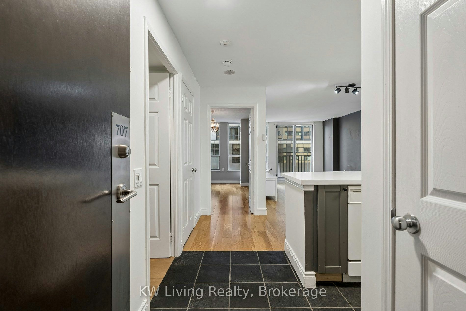 707-388 Bloor Street E, Toronto, ON, M4W 3W9