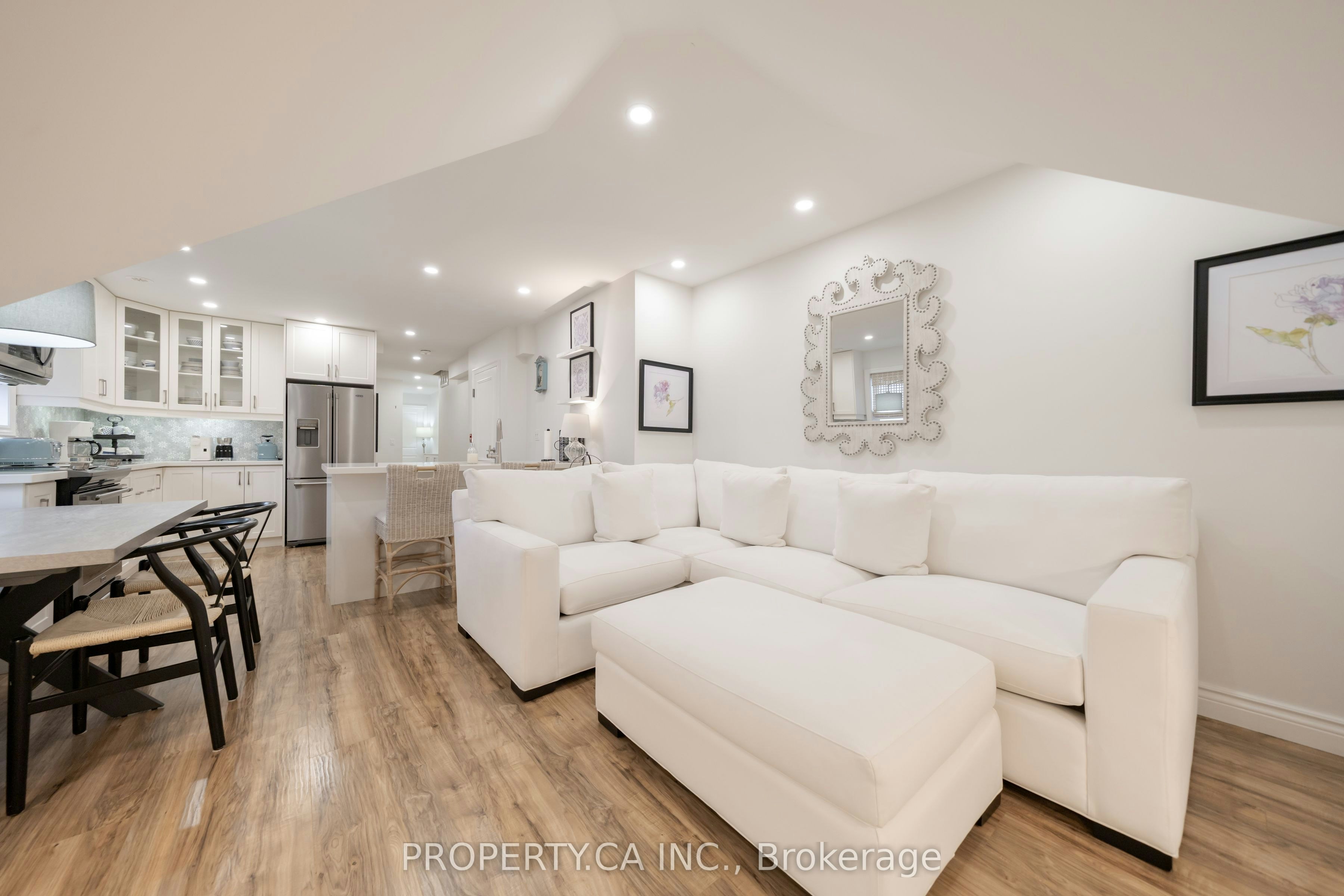 8-963 Avenue Road, Toronto, ON, M5P 2K9