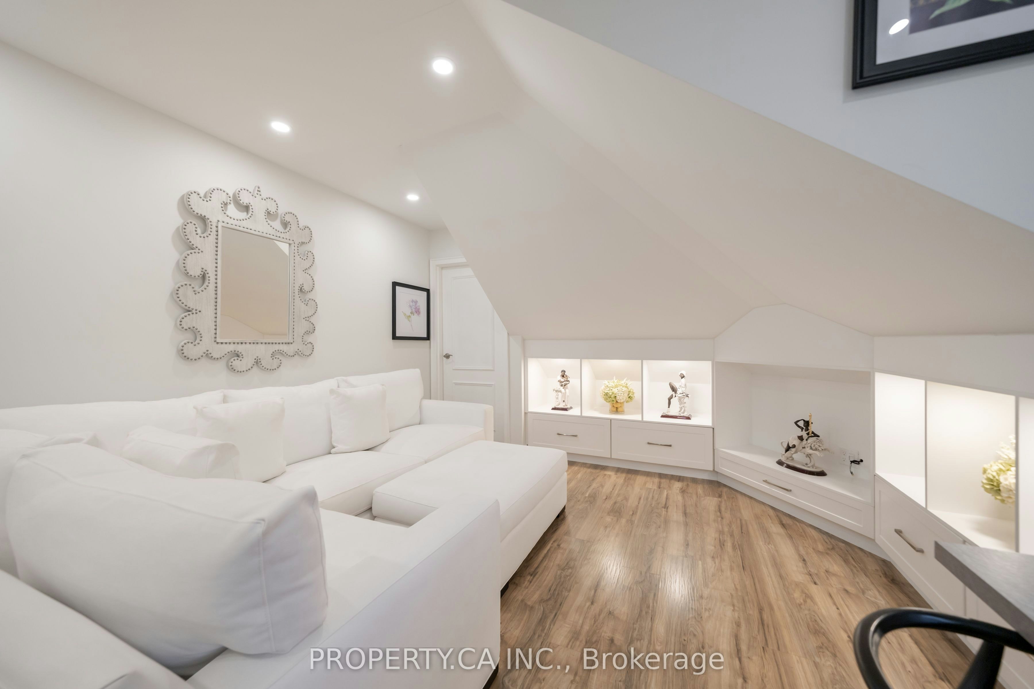 8-963 Avenue Road, Toronto, ON, M5P 2K9 - 9