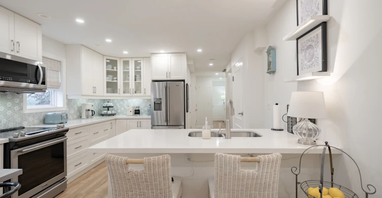 8-963 Avenue Road, Toronto, ON, M5P 2K9 - 8