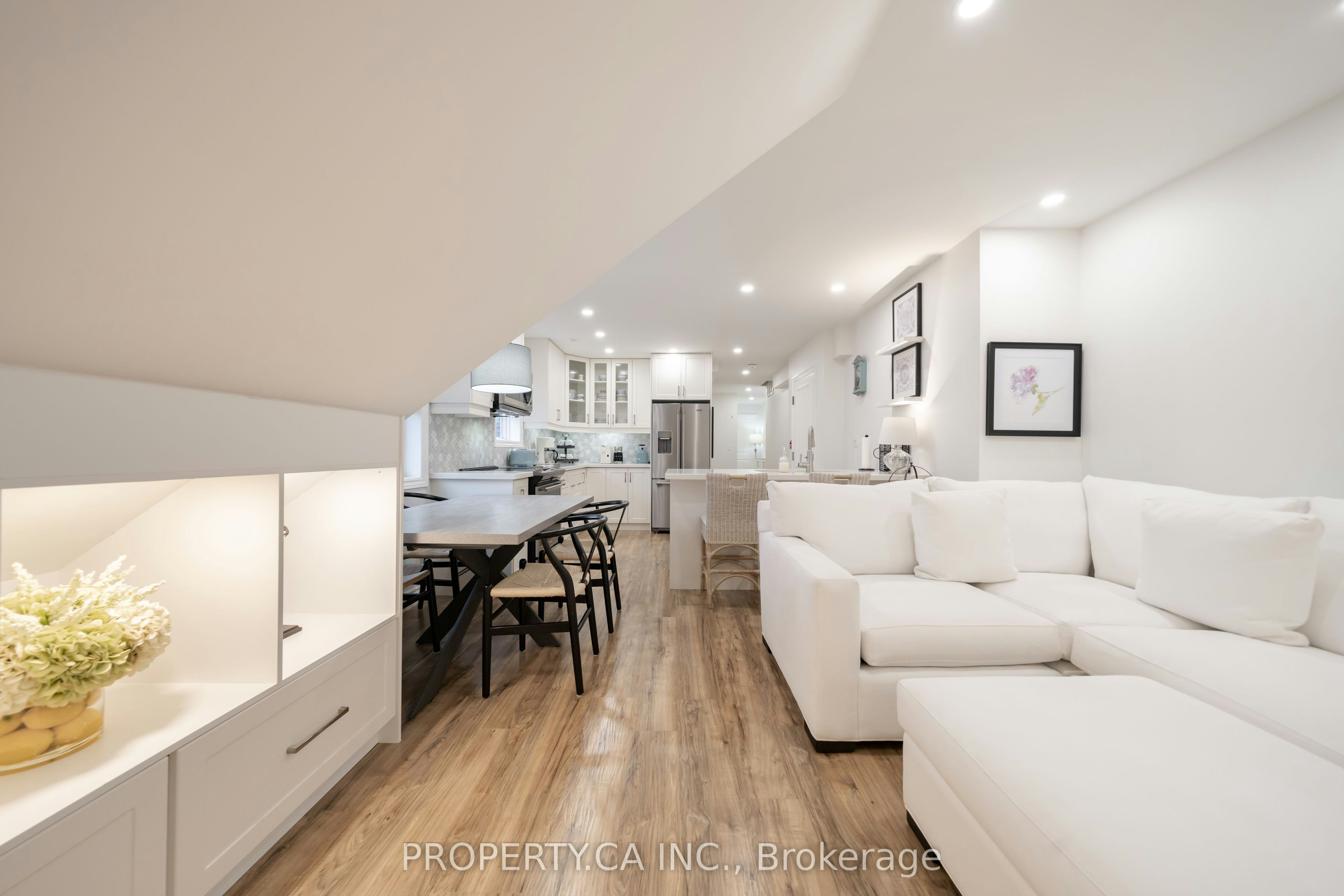 8-963 Avenue Road, Toronto, ON, M5P 2K9 - 2