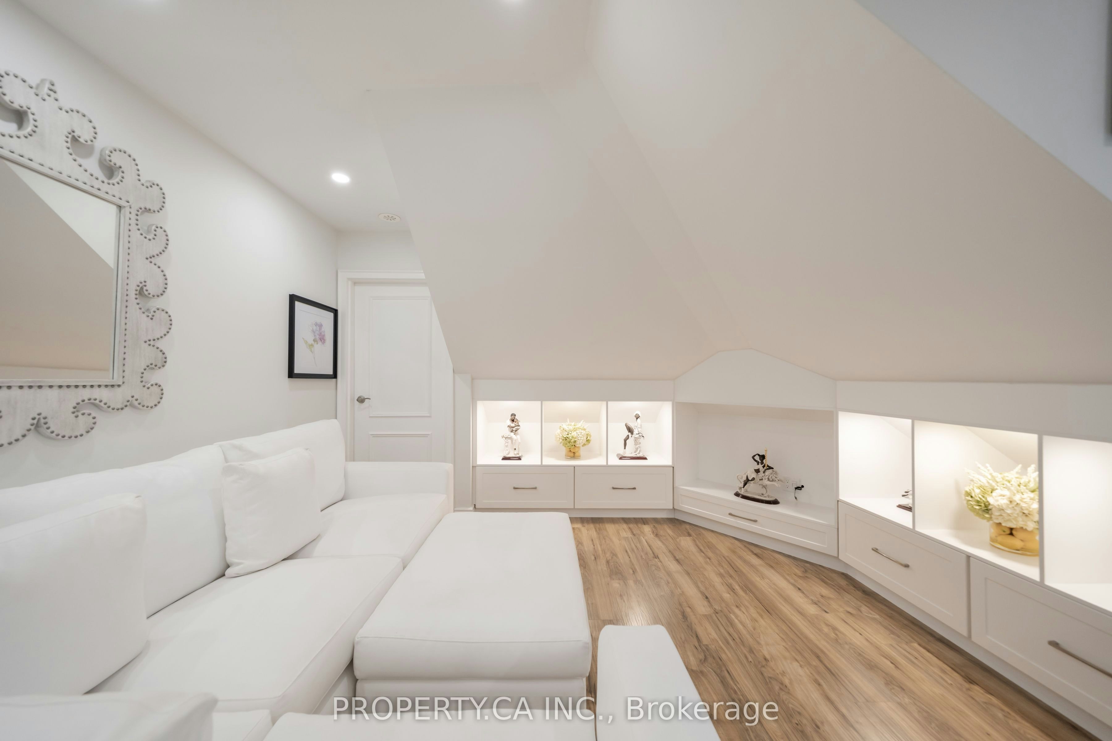 8-963 Avenue Road, Toronto, ON, M5P 2K9 - 6