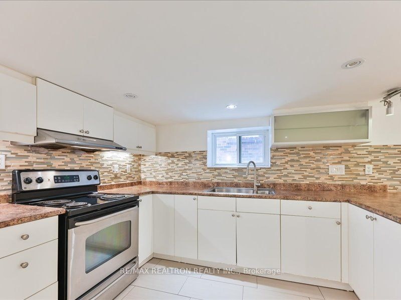 3-1130 Avenue Road, Toronto, ON, M5N 2E6 - 6