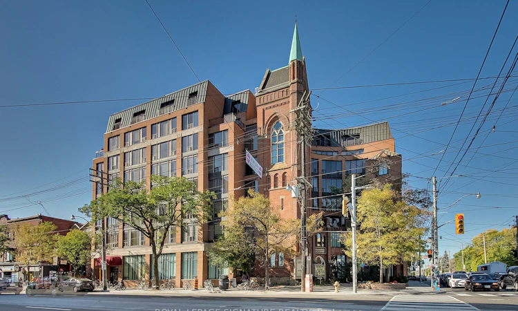 415-456 College Street