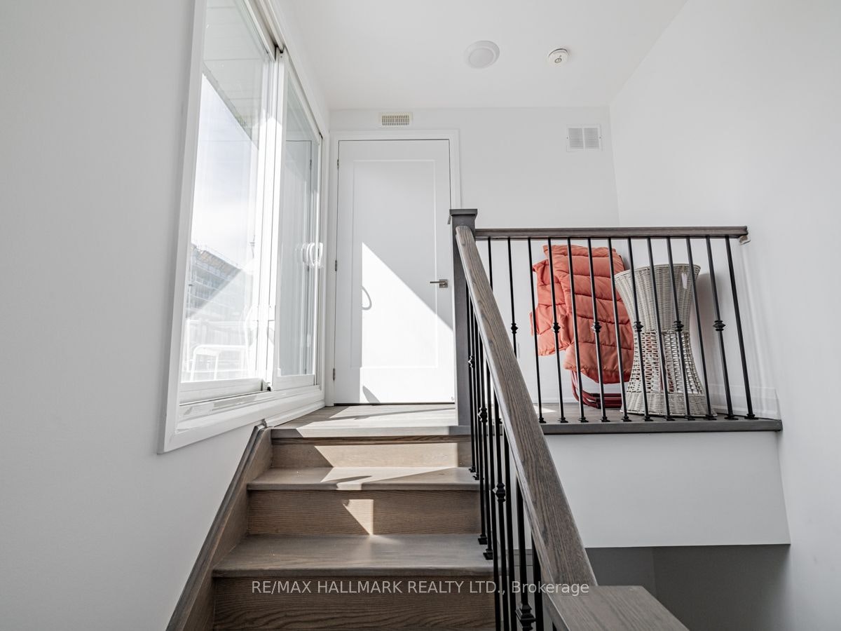 1-17 Greenbriar Road, Toronto, ON, M2K 0G7 - 11