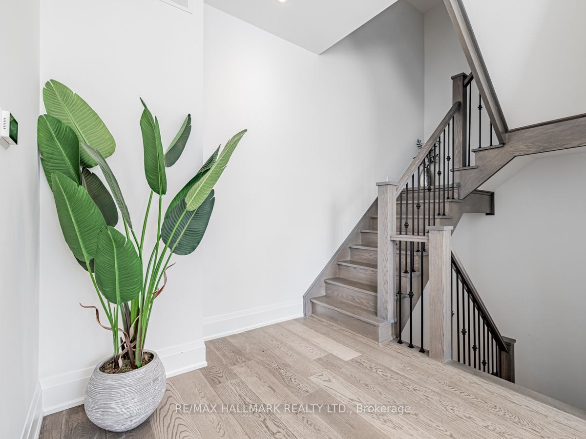 1-17 Greenbriar Road, Toronto, ON, M2K 0G7 - 10