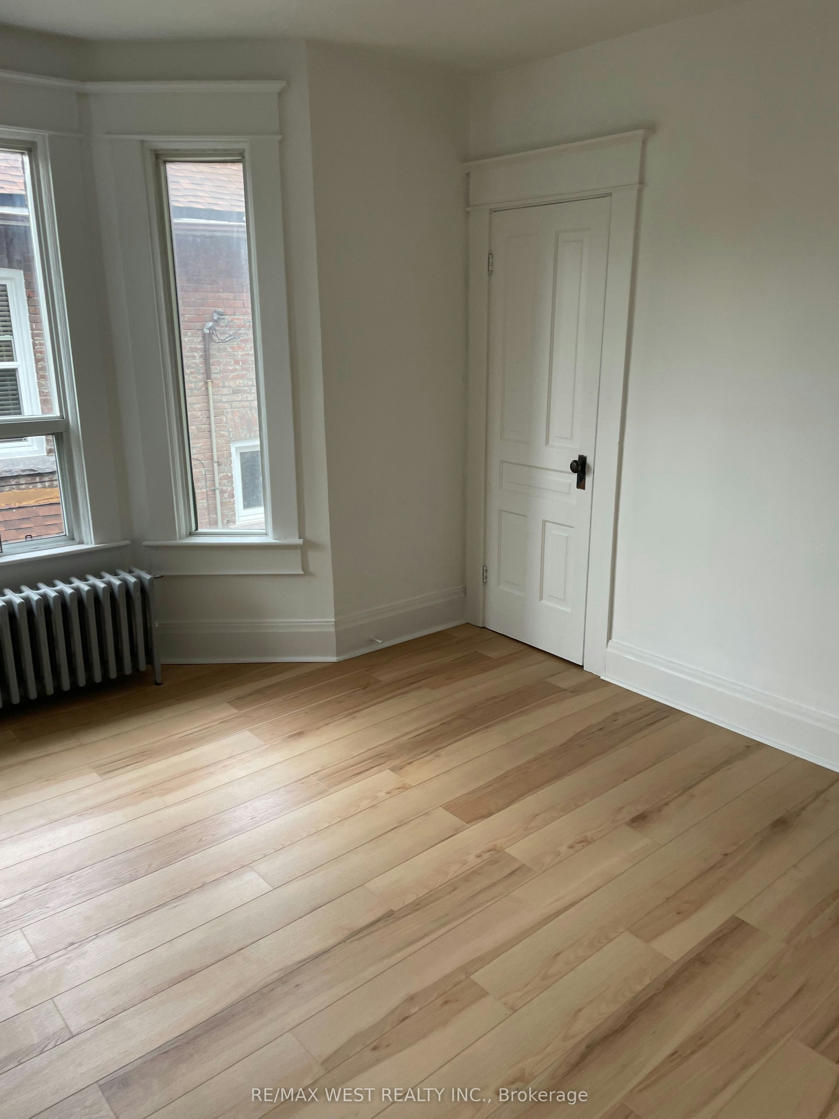 2nd Floor-734 Manning Avenue, Toronto, ON, M6G 2W4 - 21