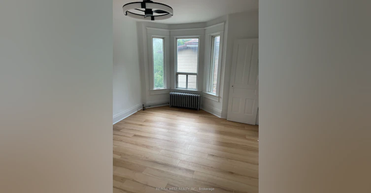 2nd Floor-734 Manning Avenue, Toronto, ON, M6G 2W4 - 20