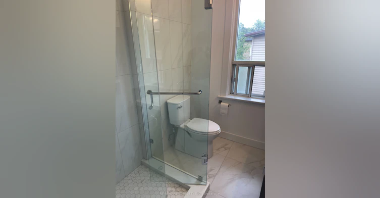 2nd Floor-734 Manning Avenue, Toronto, ON, M6G 2W4 - 27
