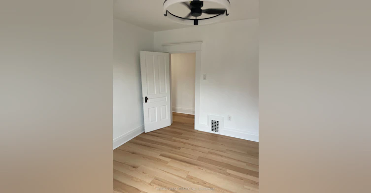 2nd Floor-734 Manning Avenue, Toronto, ON, M6G 2W4 - 19