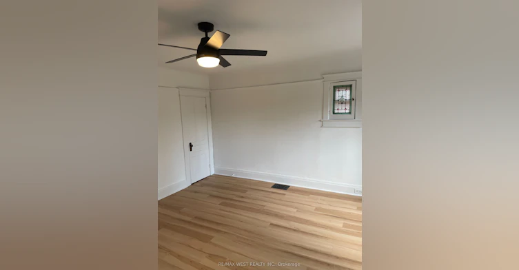 2nd Floor-734 Manning Avenue, Toronto, ON, M6G 2W4 - 17