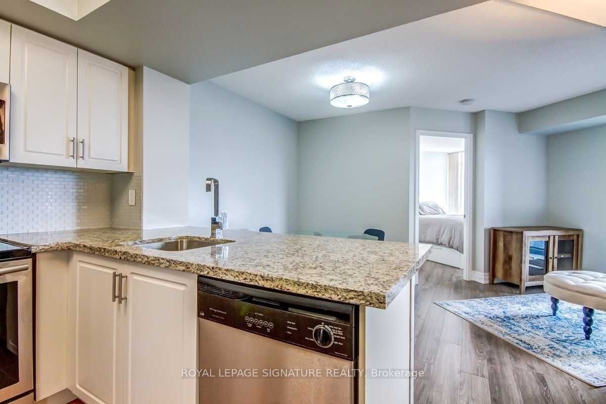 1703-28 Harrison Garden Boulevard, Toronto, ON, M2N 7B5 - 2
