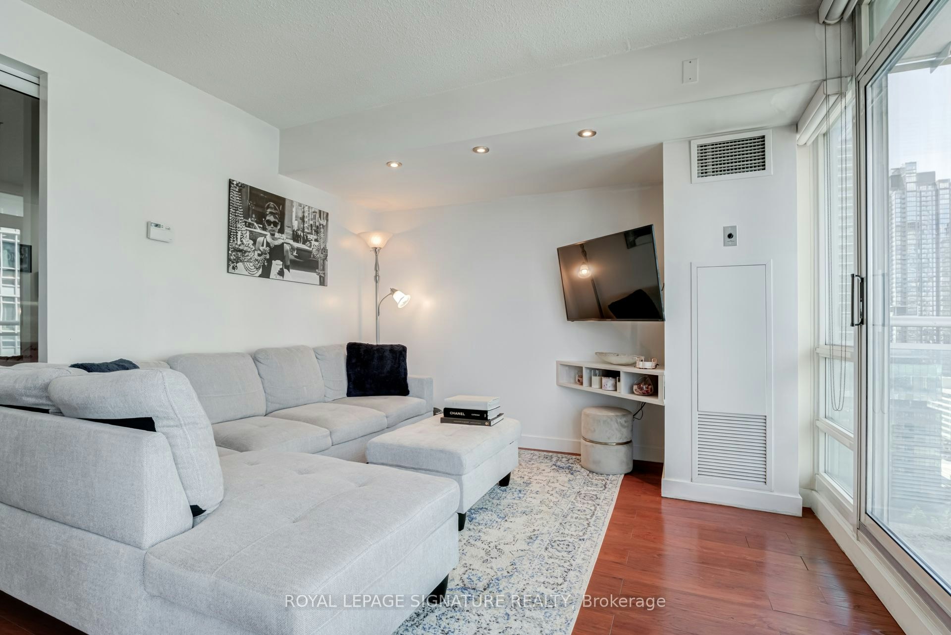 2101-381 Front Street W, Toronto, ON, M5V 3R8 - 5