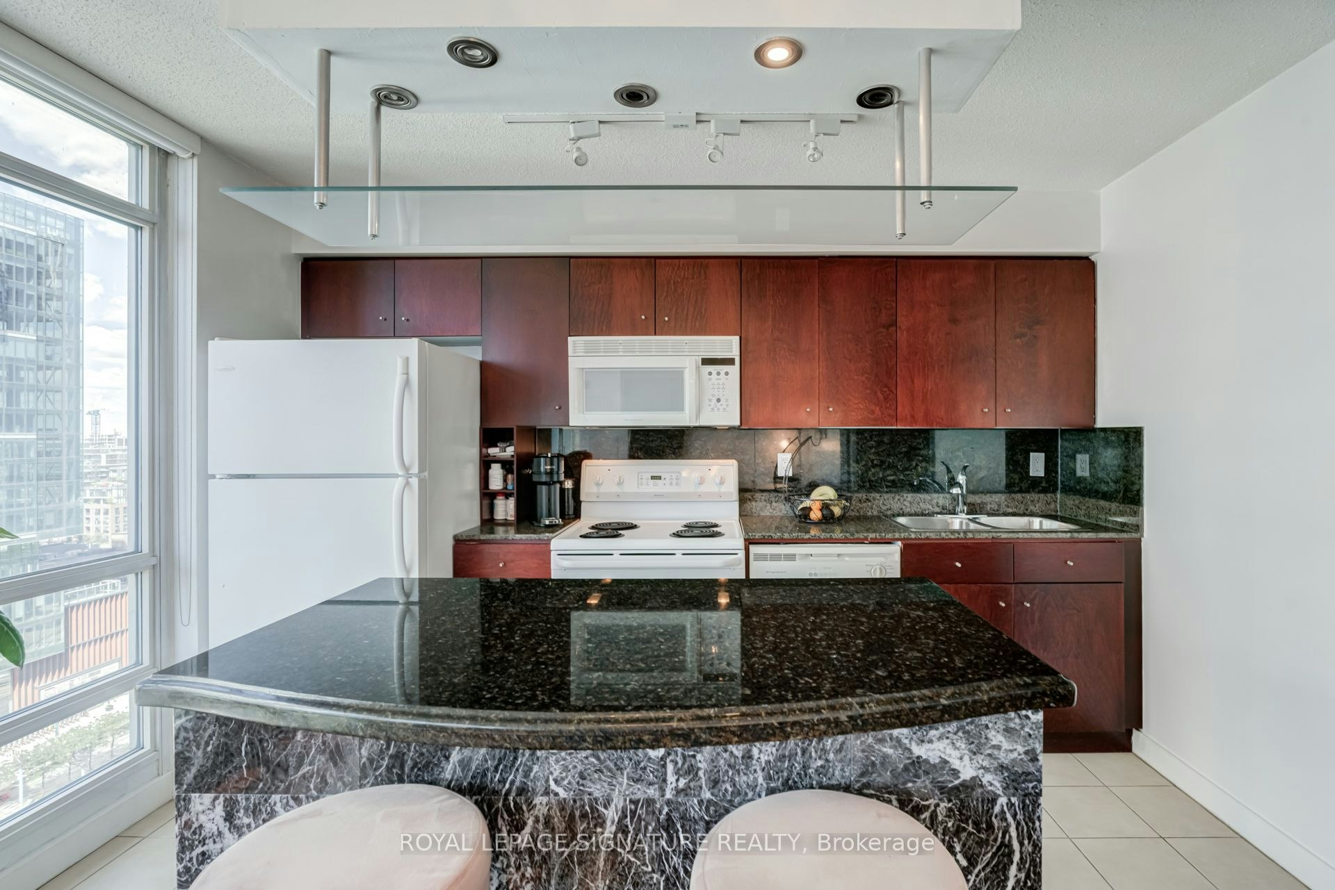 2101-381 Front Street W, Toronto, ON, M5V 3R8 - 11