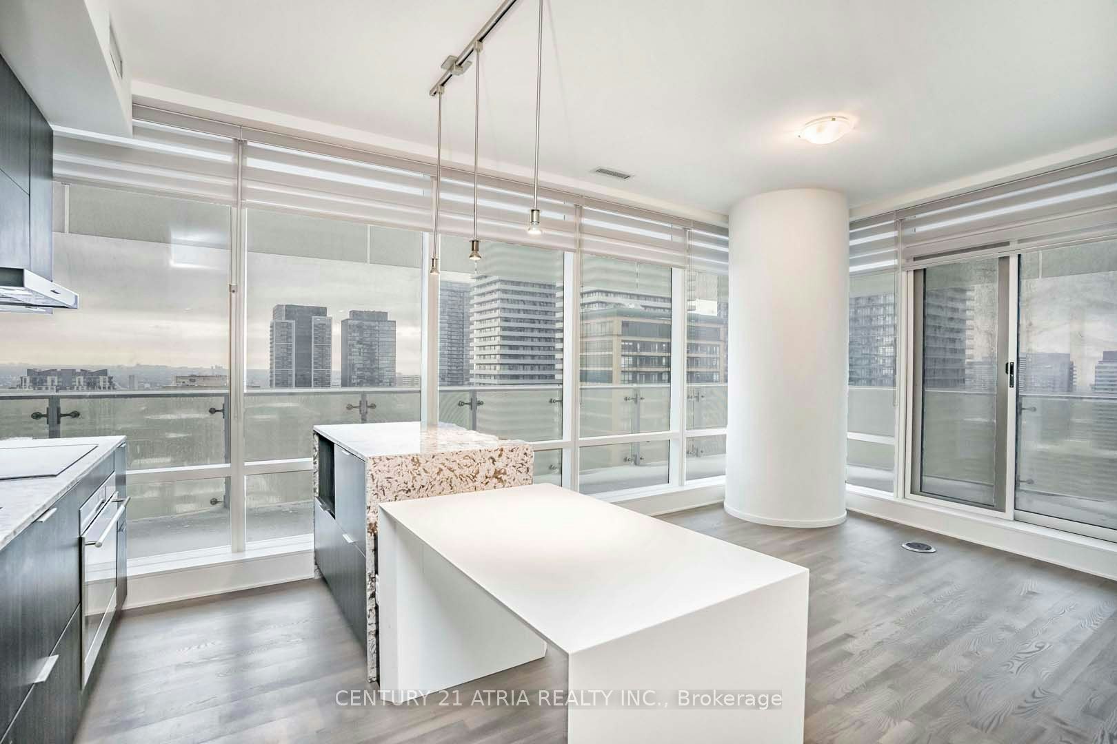 2704-1 Bloor Street E, Toronto, ON, M4W 0A8 - 2