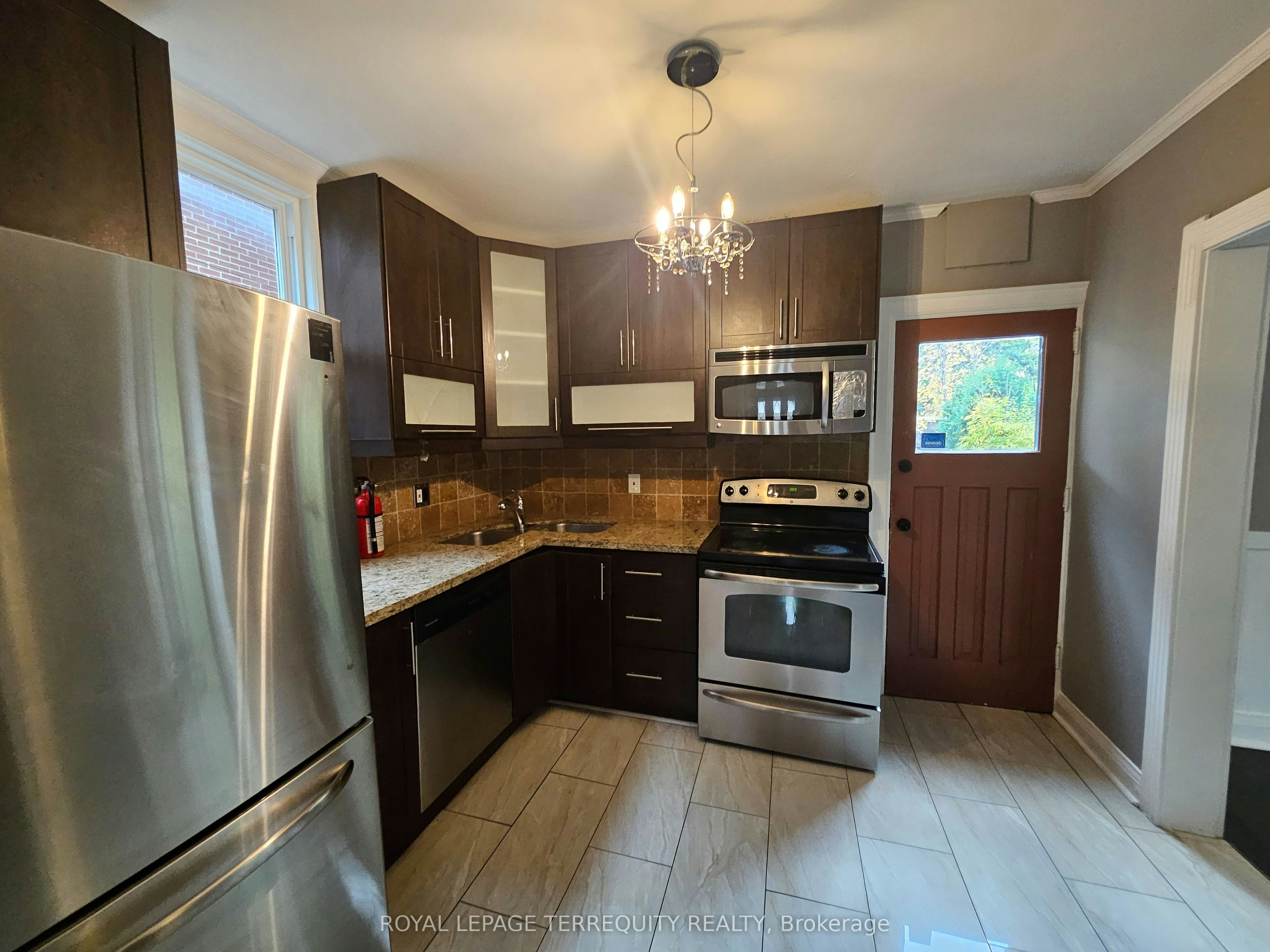 319 Lawrence Avenue W, Toronto, ON, M5M 1B5 - 10