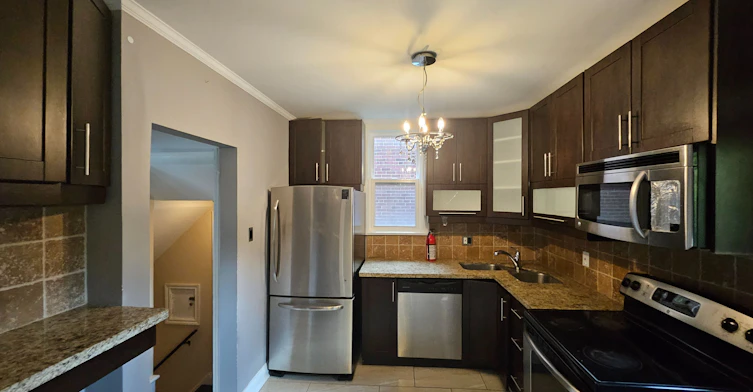 319 Lawrence Avenue W, Toronto, ON, M5M 1B5 - 12