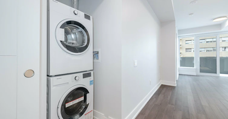805-2525 Bathurst Street, Toronto, ON, M6B 2Y9 - 11