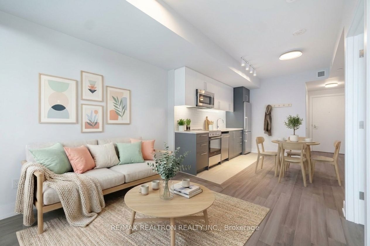 805-2525 Bathurst Street, Toronto, ON, M6B 2Y9