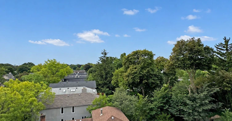 804-525 Eglinton Avenue E, Toronto, ON, M4P 2P6 - 11