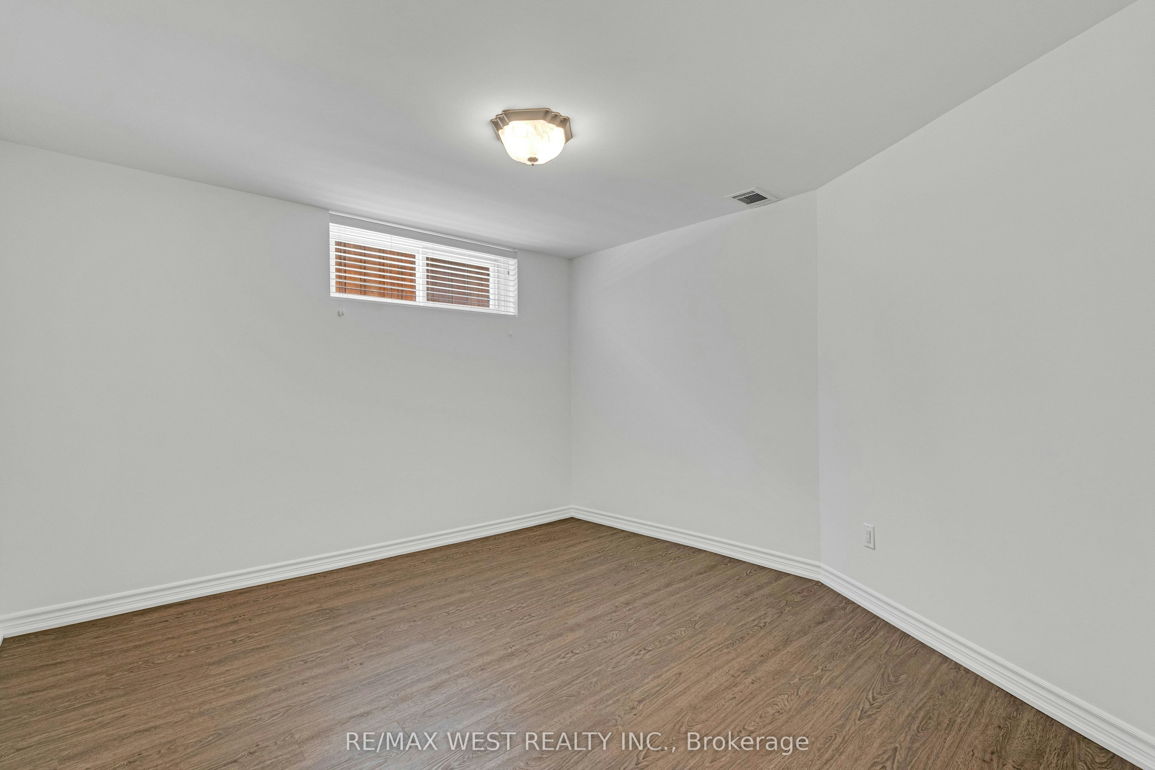 177 Searle Avenue, Toronto, ON, M3H 4B5 - 11
