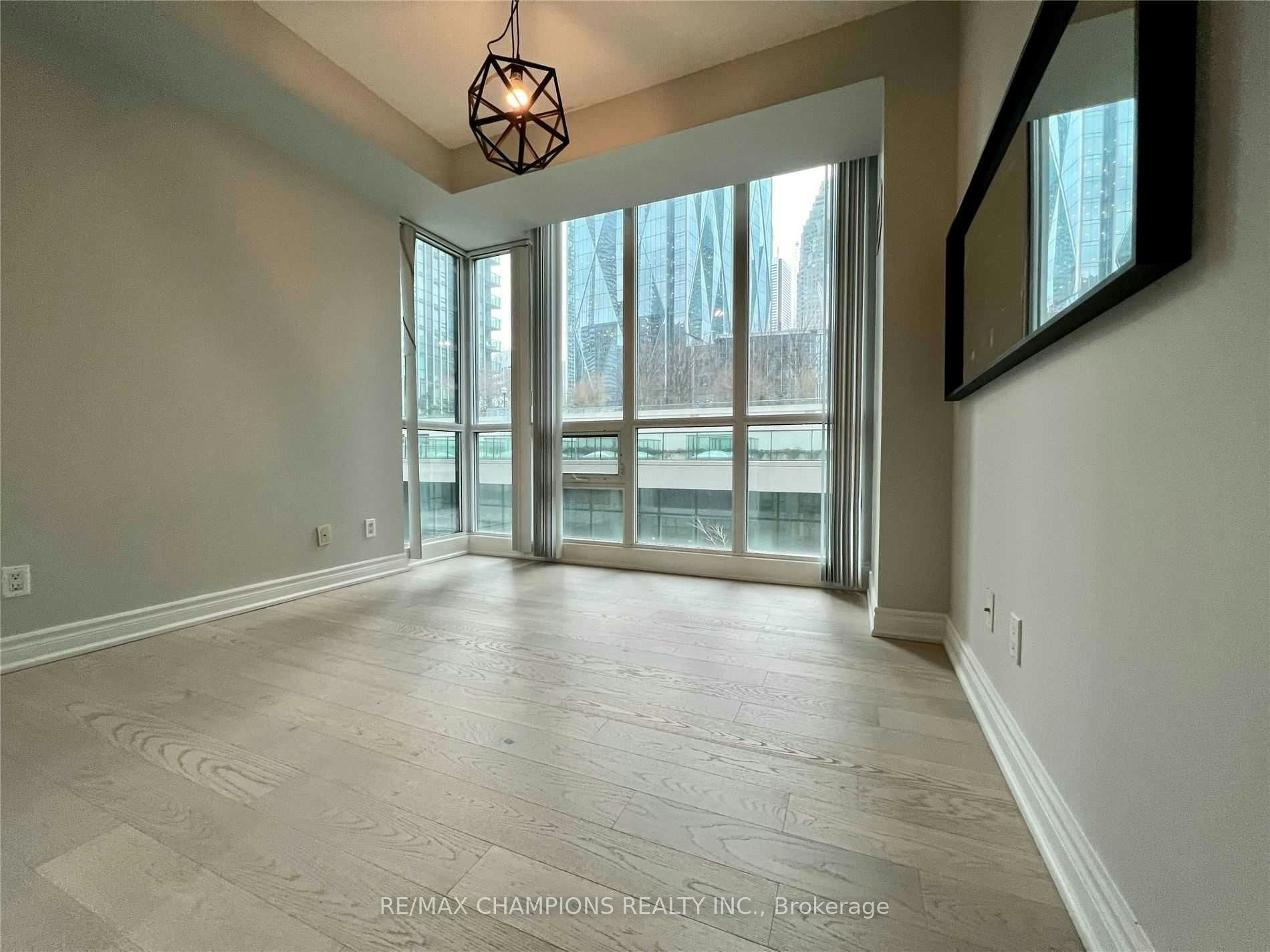 402-12 Yonge Street E, Toronto, ON, M5E 1Z9 - 9