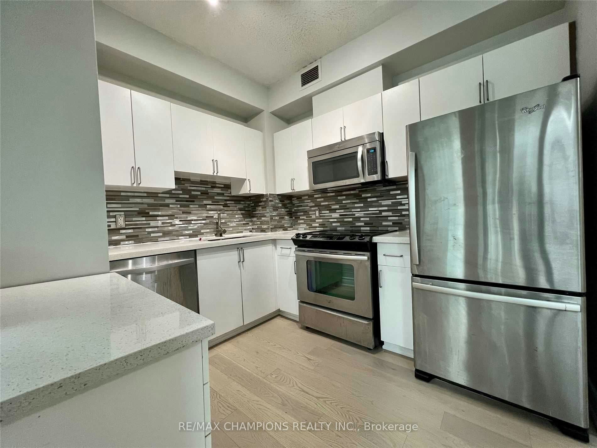 402-12 Yonge Street E, Toronto, ON, M5E 1Z9 - 11