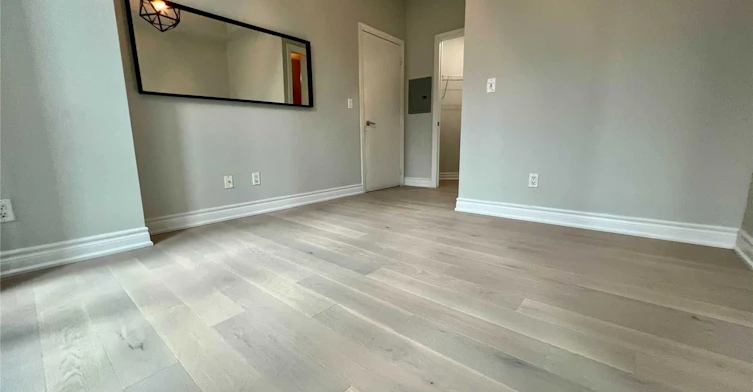 402-12 Yonge Street E, Toronto, ON, M5E 1Z9 - 5