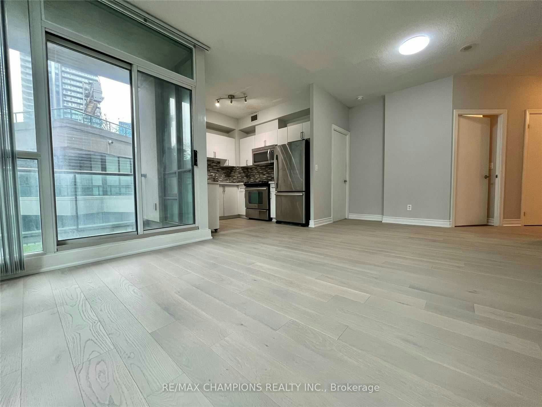 402-12 Yonge Street E, Toronto, ON, M5E 1Z9 - 7