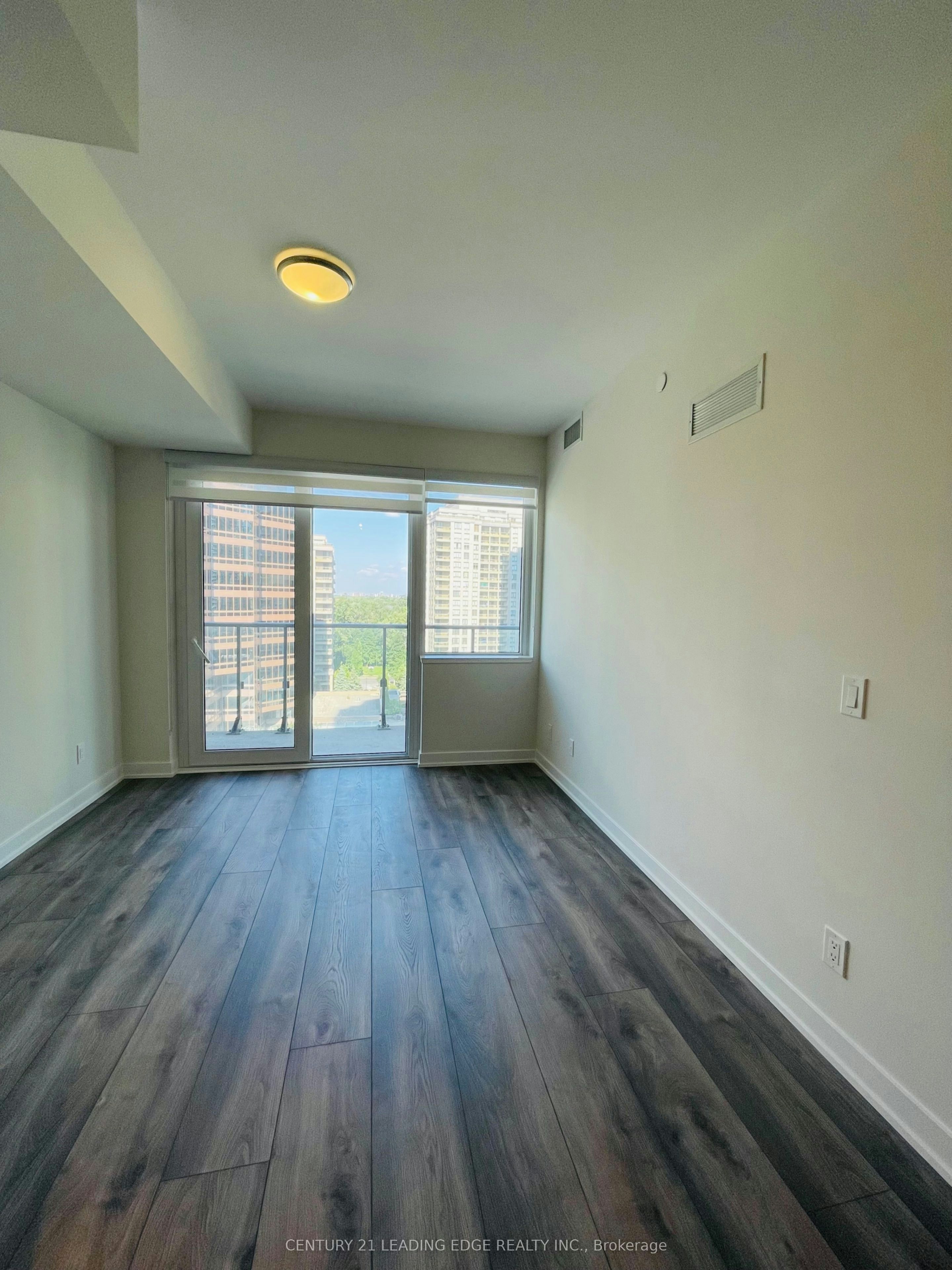 911-15 Ellerslie Avenue, Toronto, ON, M2N 0L7 - 4