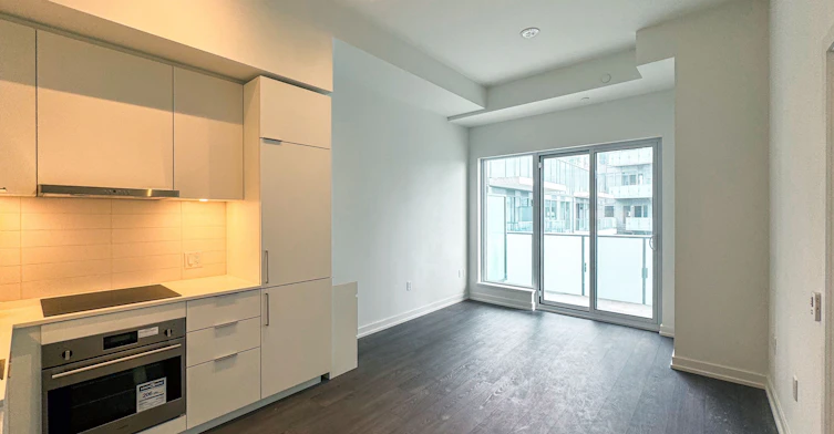 S802-8 Olympic Garden Drive, Toronto, ON, M2M 0B9 - 6
