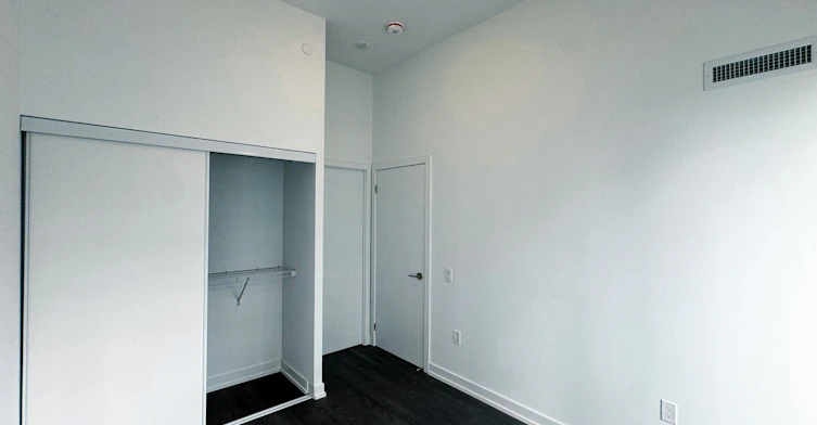 S802-8 Olympic Garden Drive, Toronto, ON, M2M 0B9 - 14