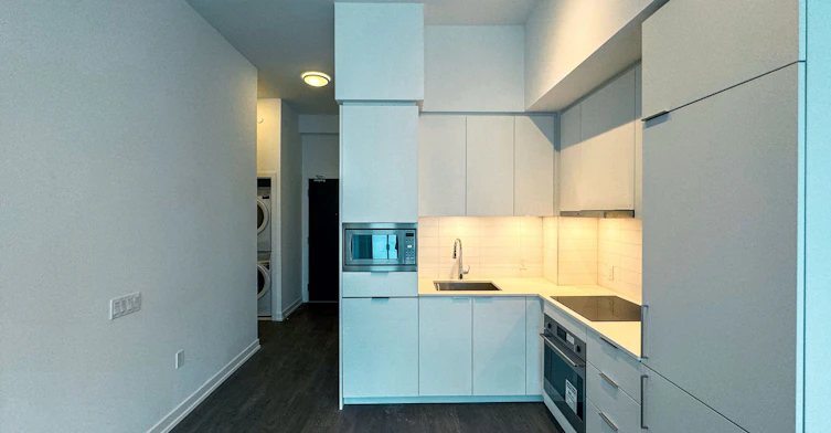 S802-8 Olympic Garden Drive, Toronto, ON, M2M 0B9 - 3