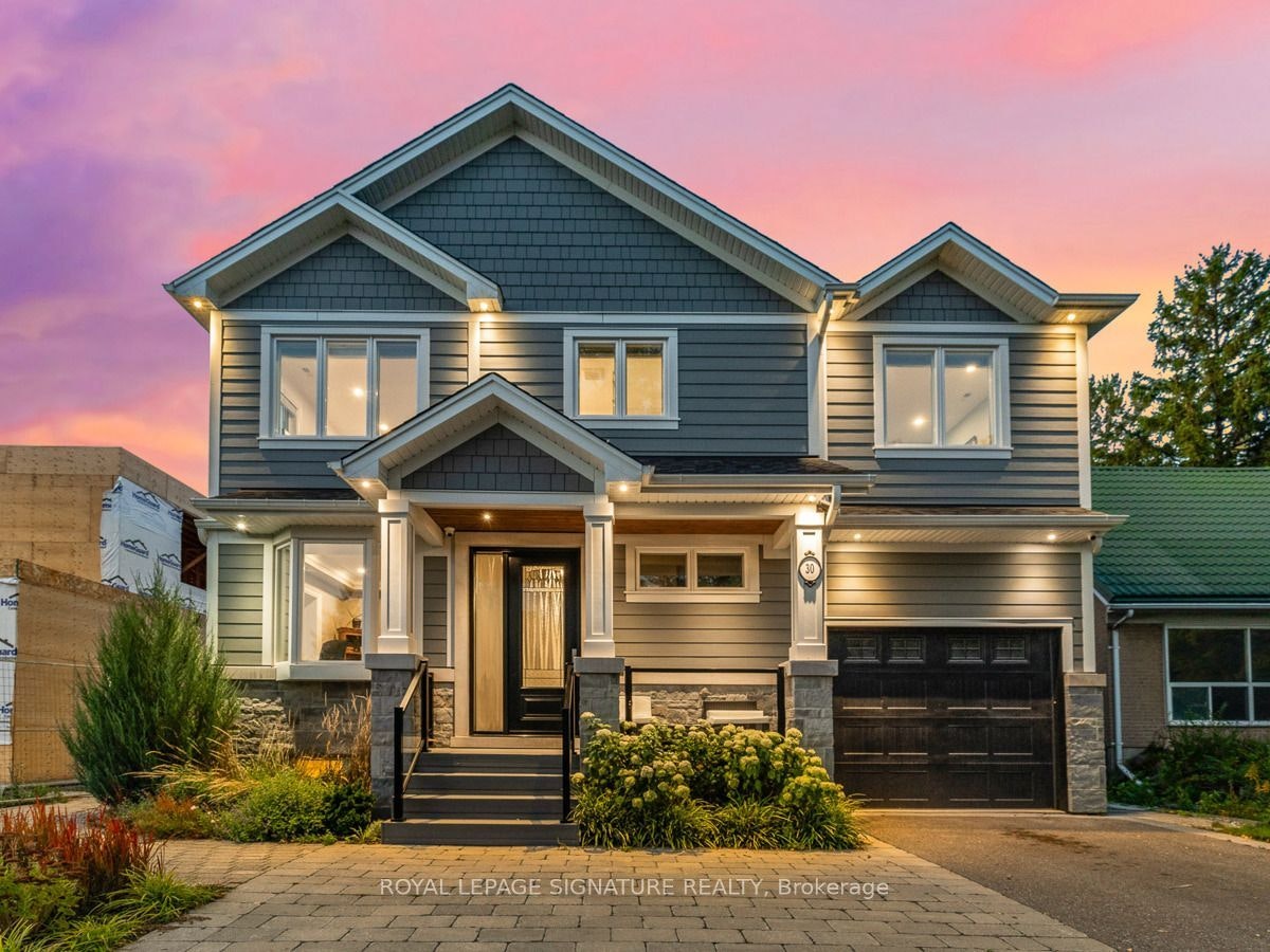 30 Broadleaf Road, Toronto, ON, M3B 1C2