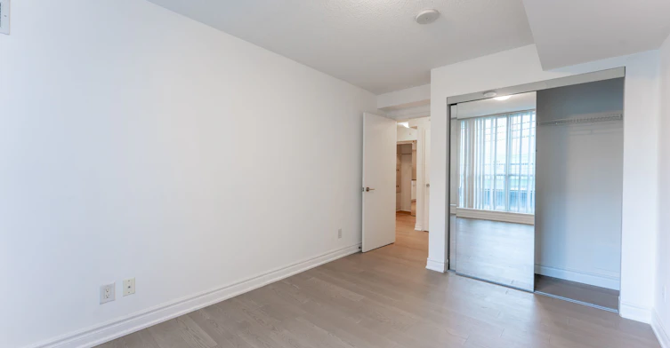 201-295 Adelaide Street W, Toronto, ON, M5V 1P7 - 10