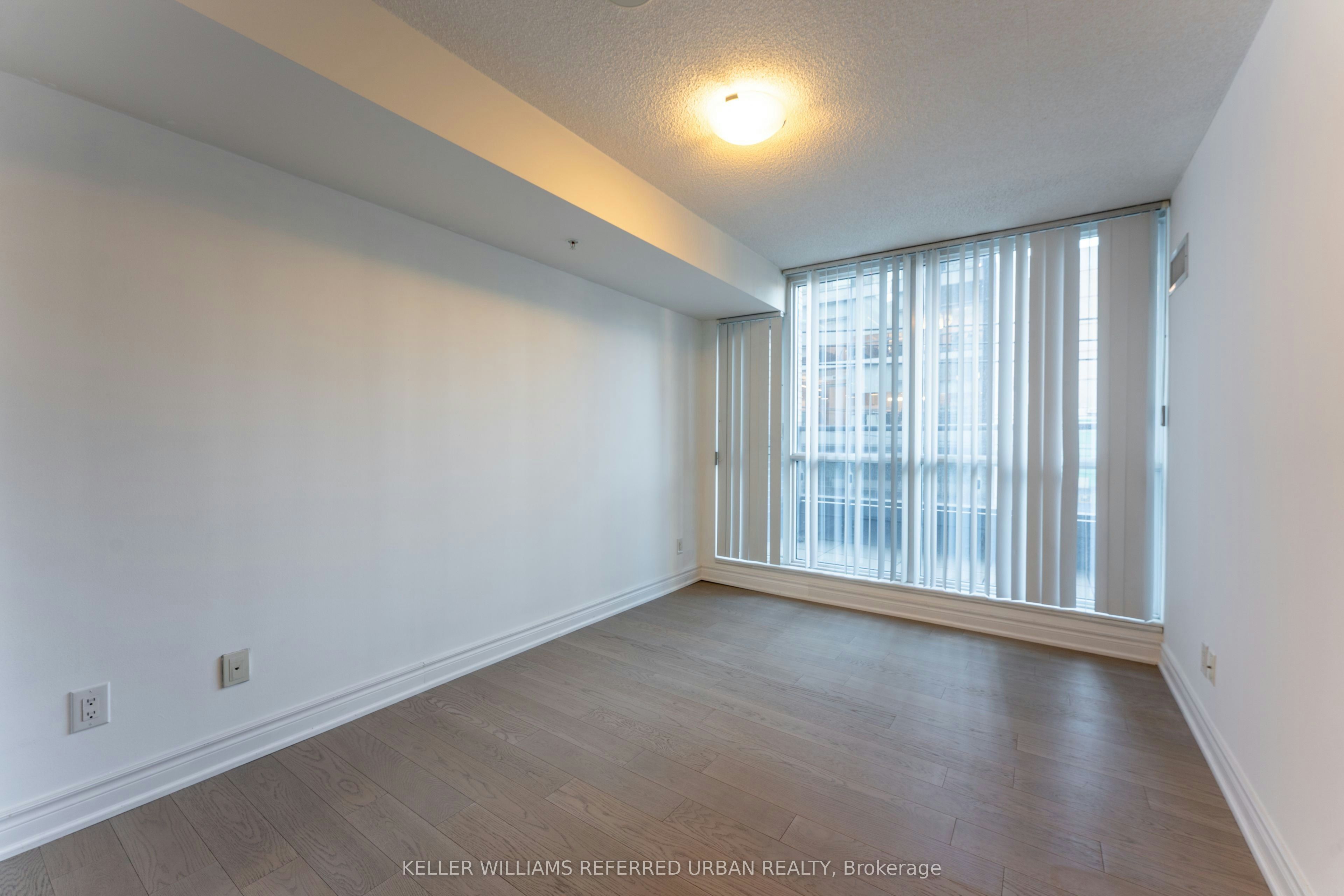 201-295 Adelaide Street W, Toronto, ON, M5V 1P7 - 8