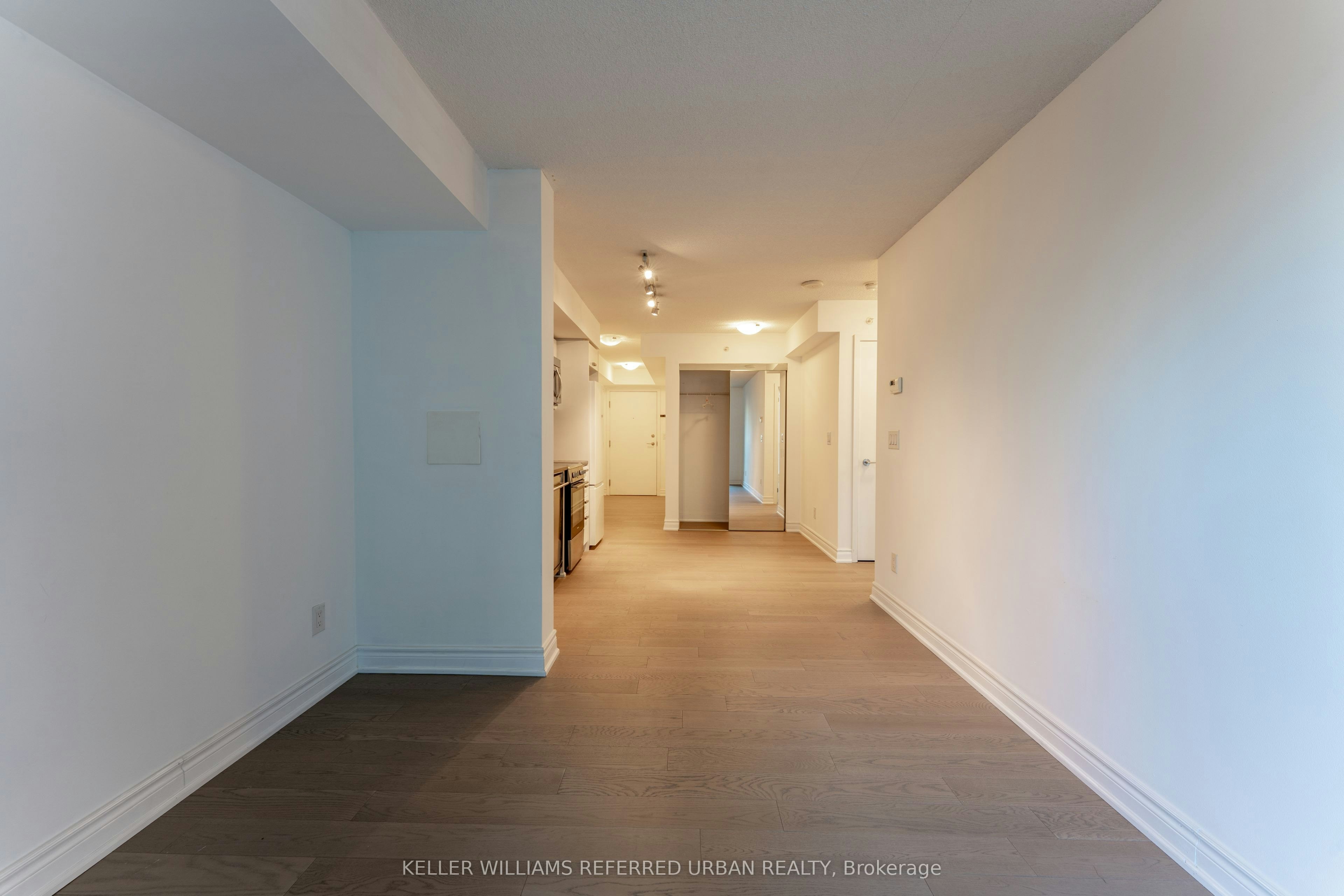 201-295 Adelaide Street W, Toronto, ON, M5V 1P7 - 3