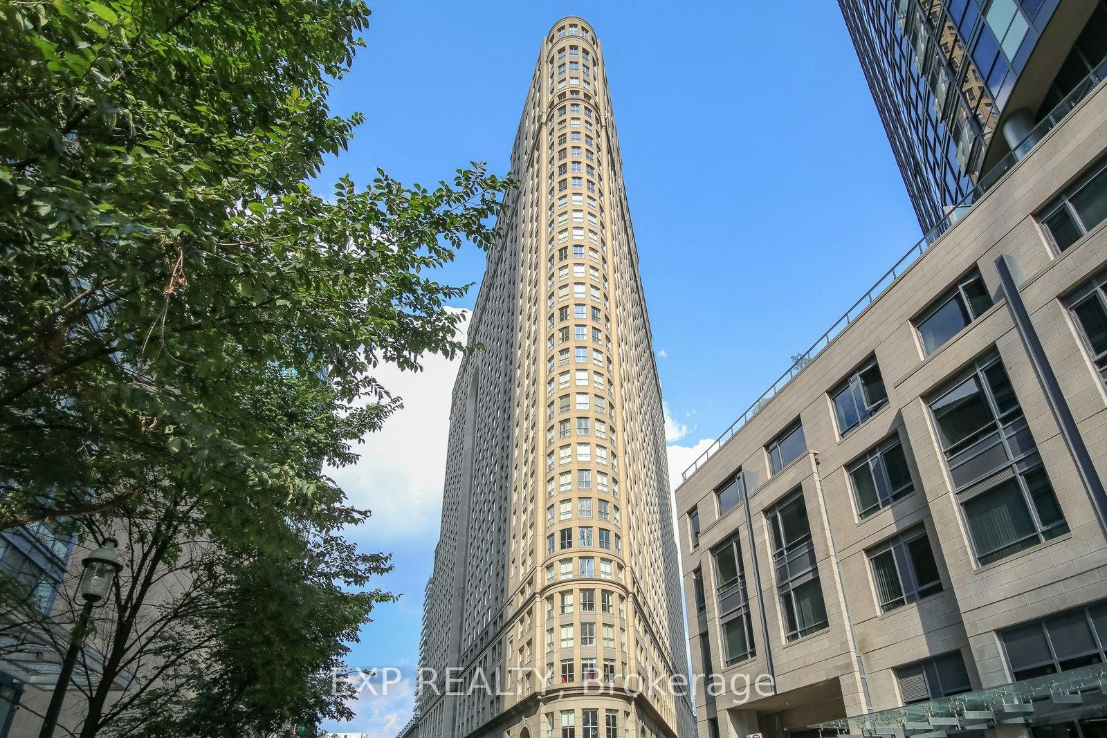 808-25 The Esplanade N/A, Toronto, ON, M5E 1W5
