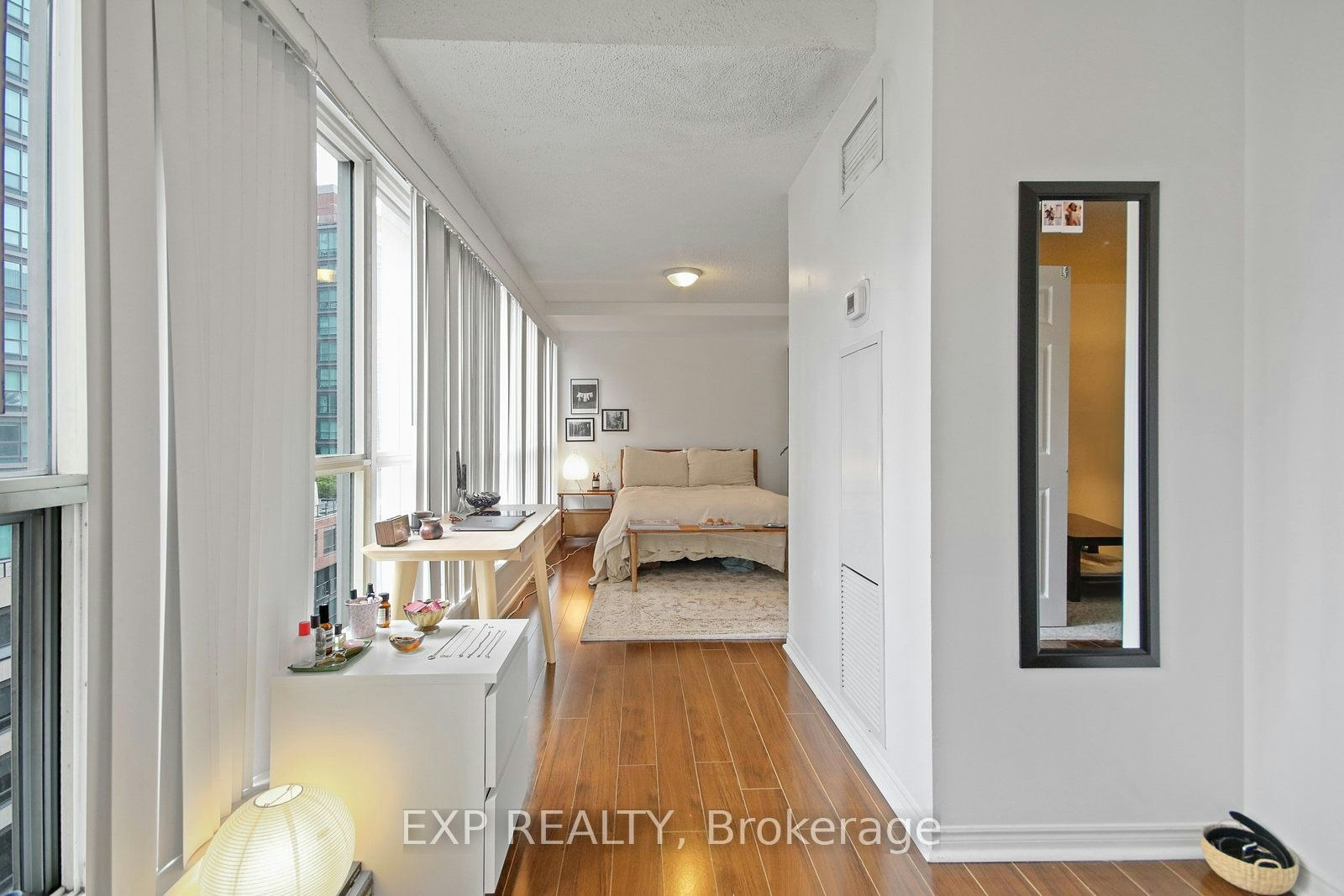 808-25 The Esplanade N/A, Toronto, ON, M5E 1W5 - 19