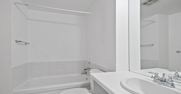 808-25 The Esplanade N/A, Toronto, ON, M5E 1W5 - 17