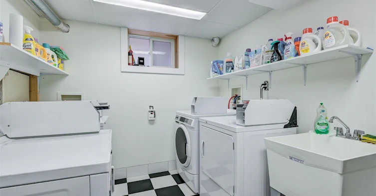 4-345 Walmer Road, Toronto, ON, M5R 2Y3 - 17