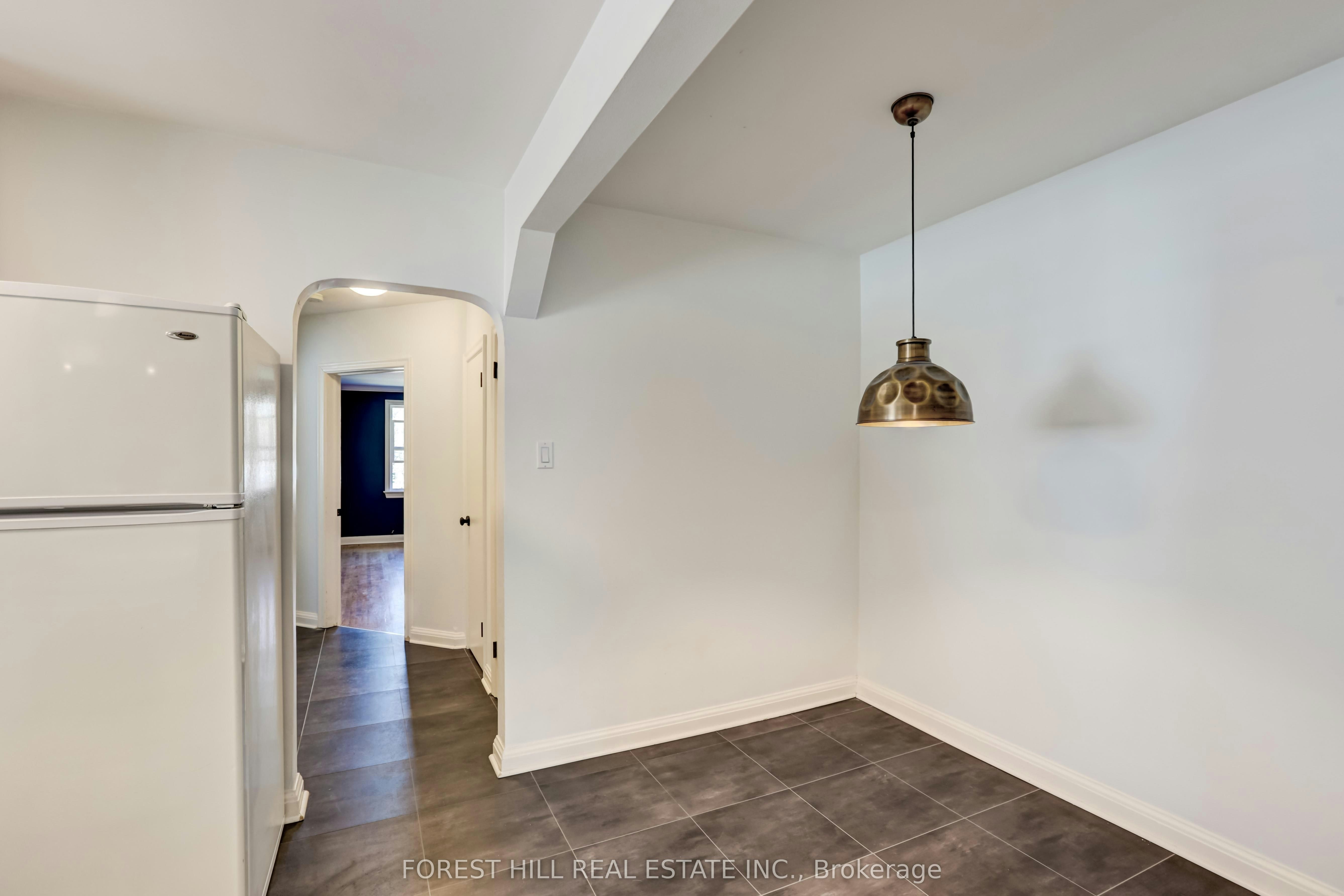 4-345 Walmer Road, Toronto, ON, M5R 2Y3 - 10