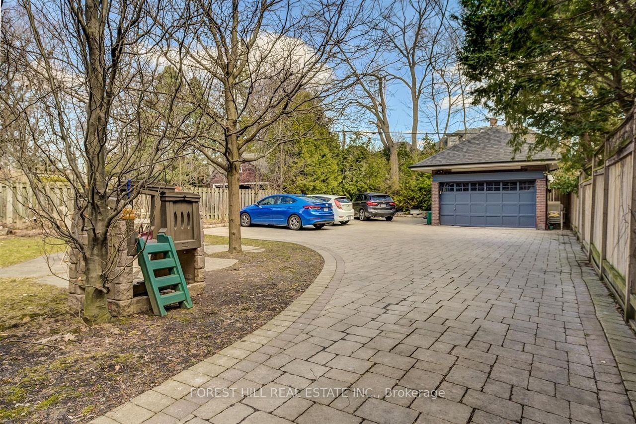 4-345 Walmer Road, Toronto, ON, M5R 2Y3 - 18
