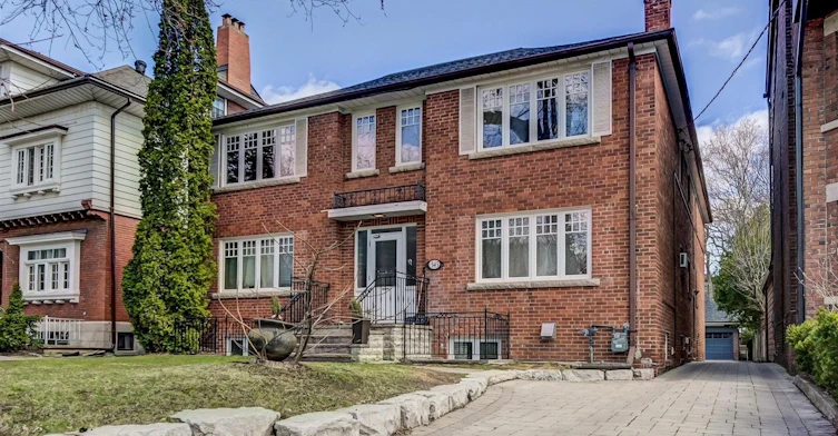 4-345 Walmer Road, Toronto, ON, M5R 2Y3